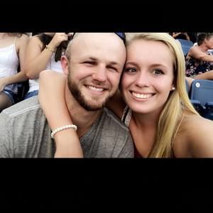 Meet your Posher, Mellie